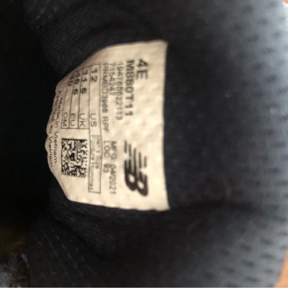 Brand New Mens New Balance Running Shoe 880v11 size 12 4E (X-Wide width) - Picture 5 of 7